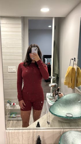 Customer photo review of The V Short / Mahogany