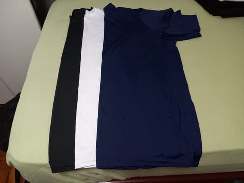 Customer photo review of Camisa Curta Azul Marinho Uv 50+ DryFit