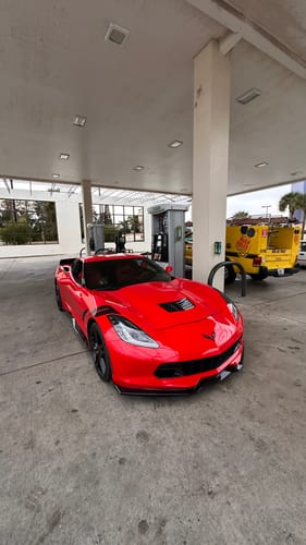 Juan P. review of Chevrolet Corvette C7 Stage 2 Front Splitter Lip image 1 out of 2