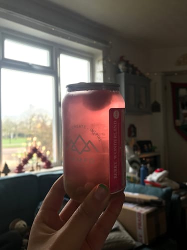 Customer photo review of Christmas Edition: Bubble Tea Cans - 4 Pack