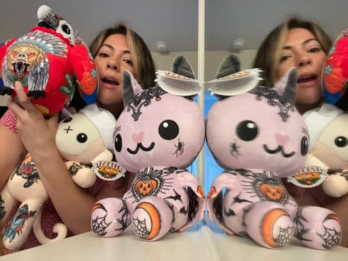 Customer photo review of Frankie the Modeling Bat