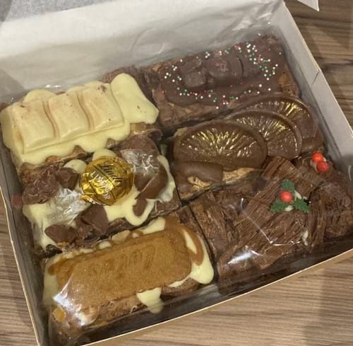 Customer photo review of Christmas Brownie Box