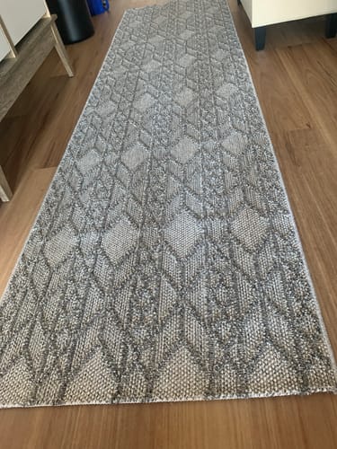 Customer photo review of Courtyard Gaia Indoor / Outdoor Grey Rug