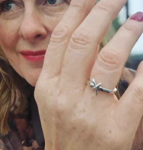 Customer photo review of Molto Kiss Ring