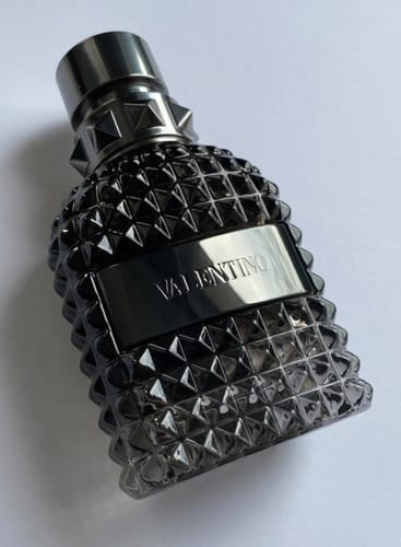 Customer photo review of Valentino Uomo Intense Eau De Perfume For Men - 100ml