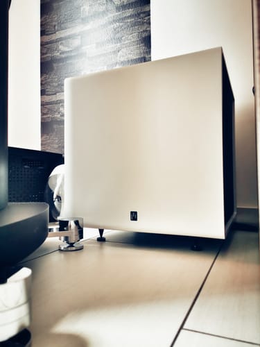 Customer photo review of Aperion Bravus II 10D 500W Class D Powered Subwoofer