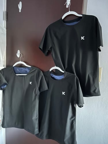 Customer photo review of Men's Heat Trapping T-Shirt