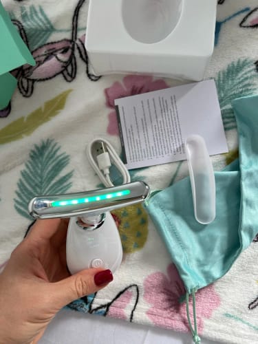 Customer photo review of NoolaWand™ Handset + FREE NoolaBar™ Microcurrent Device