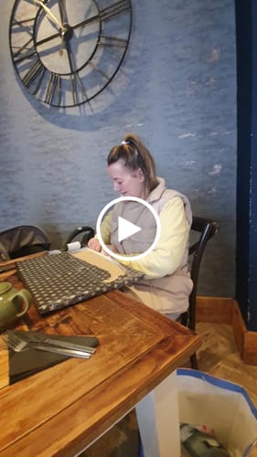 Customer video review of Emotional Family Portrait - Christmas Delivery Special 🌟