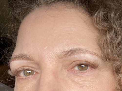 Customer photo review of Brown Falsies - Accent Lashes