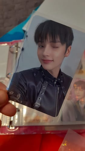 Customer photo review of PREMIUM PHOTOCARD SLEEVES - PURPLE VERSION (57x88MM)