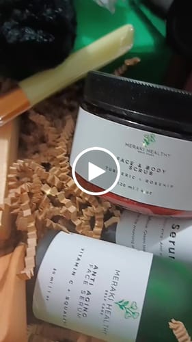 Customer video review of Luxury Skincare Box $10.00 off applied at checkout
