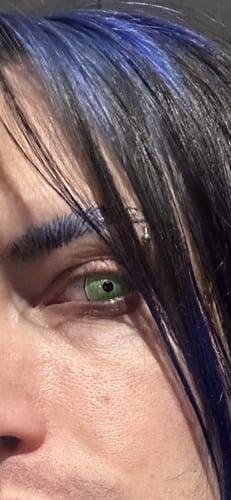 Customer photo review of Mitsuri Eye Contacts