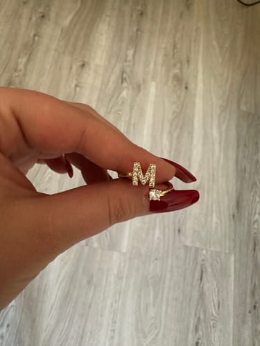 Customer photo review of Buchstaben Ring mit Zirkonia