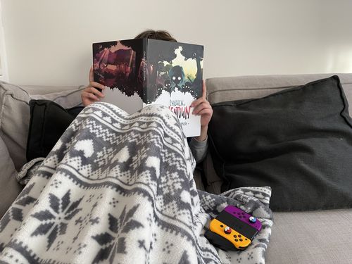 Customer photo review of Children Of Silentown - Artbook Originale