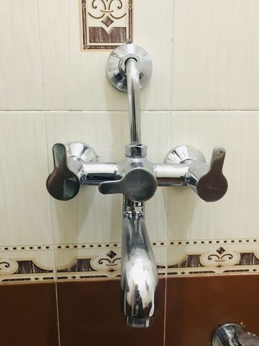 Customer photo review of Hard Stain Remover for Tough Stains in Kitchen Walls, Exhaust Fan, Crayon and Adhesive Marks-500ml