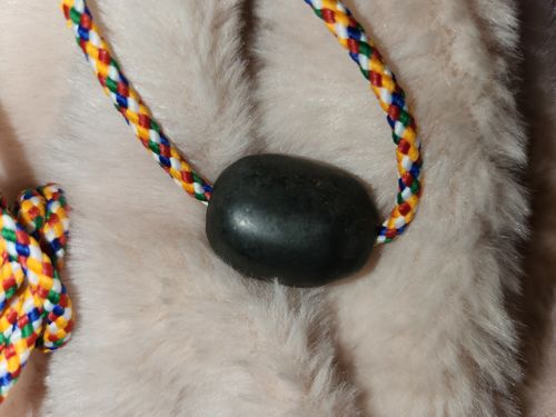 Customer photo review of Grosses perles Tibétaines en météorite ferreuse - Talisman Thogchag de Chana dorje.