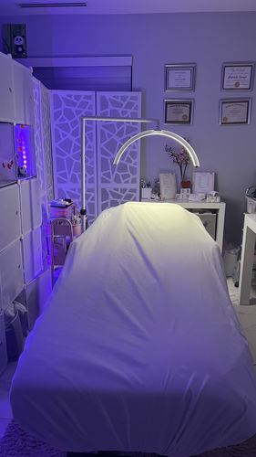 Customer photo review of The CosmoGlo XL Light Bundle + Phone Clip