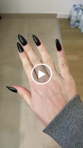 Customer video review of MOYEN - Amande noir