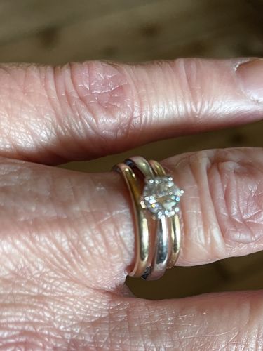 Customer photo review of Moissanite Series Fashion Six Prong Sterling Silver Ring