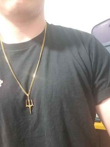 Customer photo review of Trident Pendant - Gold