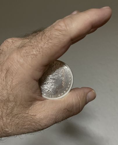 Customer photo review of Audiokinesis by Hoang Doan Minh & Artisan Coin