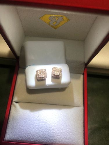 Customer photo review of *NEW* PA 14K Earrings Diamond Square Rose Gold VS/S1 💎 JTJ™