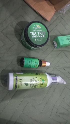 Customer photo review of Anti – Acne Serum – Brightens Skin, Fades Acne, Lighten Acne Scars & Control Excess Oil Production