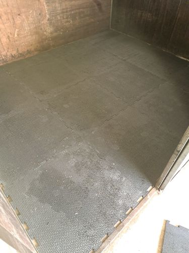 Laura V. review of Rubber Stalmat Premium 16mm (R16) - 100x100cm image 1 out of 1