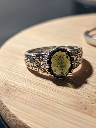 Customer photo review of 5Pc Lot 3.20ct Moldavite Oval 7x5mm Commercial Quality Faceted | Green Color Natural Gemstone