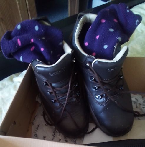 Customer photo review of Winstone Low Waterproof Hiking Shoe Brown