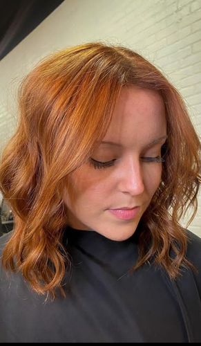 Reseña con foto de un cliente sobre Henna Jamila Hair