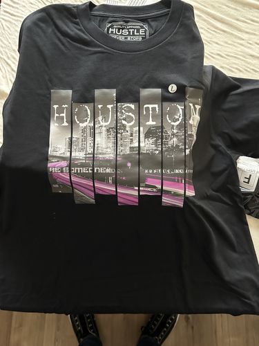 Customer photo review of Houston Streets Tee