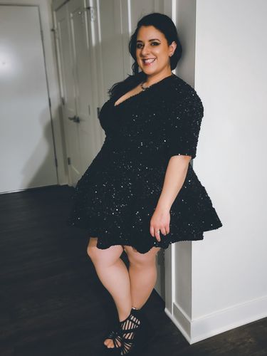 Customer photo review of “JENNIFER” (Black) (Made to order)