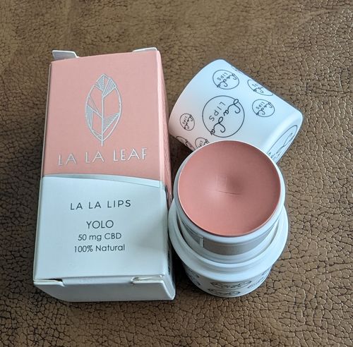 Customer photo review of LA LA LIPS
