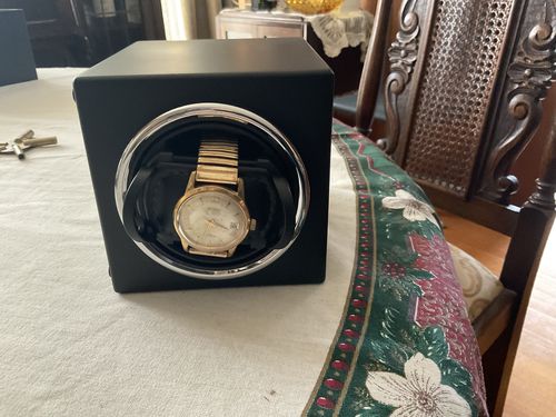 Customer photo review of Watch Winder Box Mechanical Watch Automatic chain box-W134B