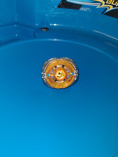 Customer photo review of Takara Tomy Flash Sagittario Beyblade BB-126 (230WD) Metal Fury - With Launcher