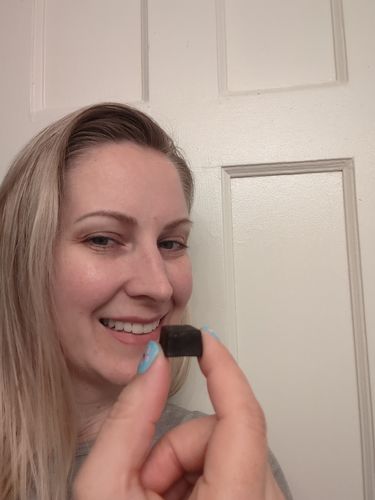 Customer photo review of Passionfruit Mango Sleep Gummies