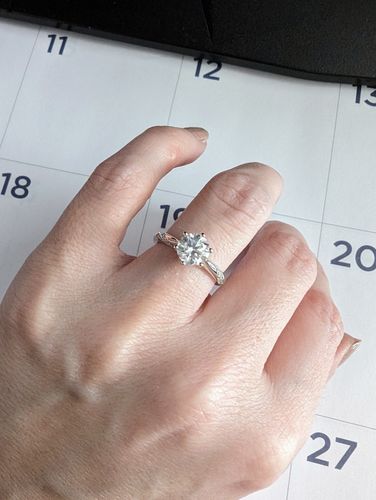 Customer photo review of Moissanite Series Fashion Six Prong Sterling Silver Ring