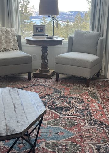 Customer photo review of Distressed Vintage Kendra Area Rug