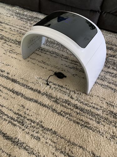 Customer photo review of Femvy LED Light Therapy Pod