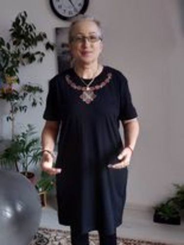 Калинка Ч. review of Дамска трикотажна туника бродирана с шевица "Елбетици" image 1 out of 1