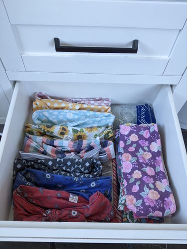 Customer photo review of MAYA - 4'' Bow Headband