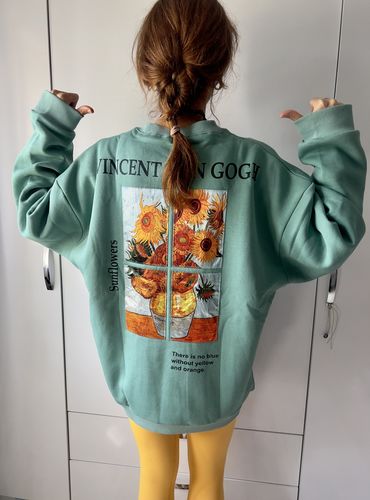 Customer photo review of Vincent Van Gogh Sweatshirt Çağla Sunflowers