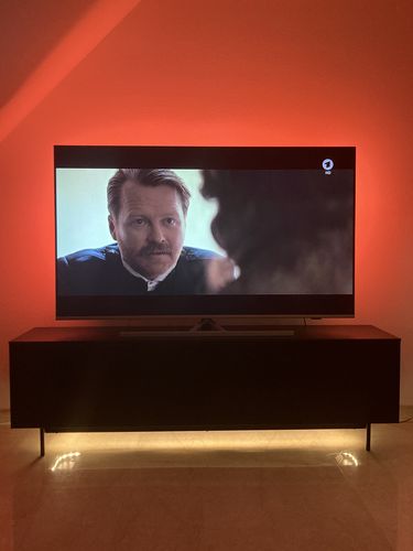 Kundenbewertung mit Foto zu LEDVANCE GOOGLE Starter Kit aus Nest Mini 2G Speaker und WiFi Flex RGB Kit 2m