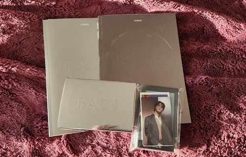 Customer photo review of BTS JIMIN - FACE 1ST SOLO ALBUM WEVERSE GIFT VER.
