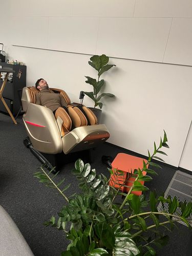 Customer photo review of DeinPhysio® Massagesessel - 4D - Exclusive