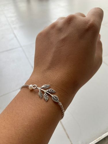 Customer photo review of Oxidised Silver Leaf Bracelet