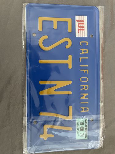 Customer photo review of 1974 CALIFORNIA LICENSE PLATE 6"x12" (156.5mm x 305mm)