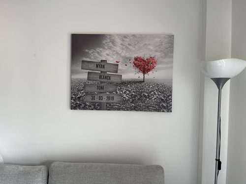 Customer photo review of Lienzo Árbol Corazón con Nombres Personalizados